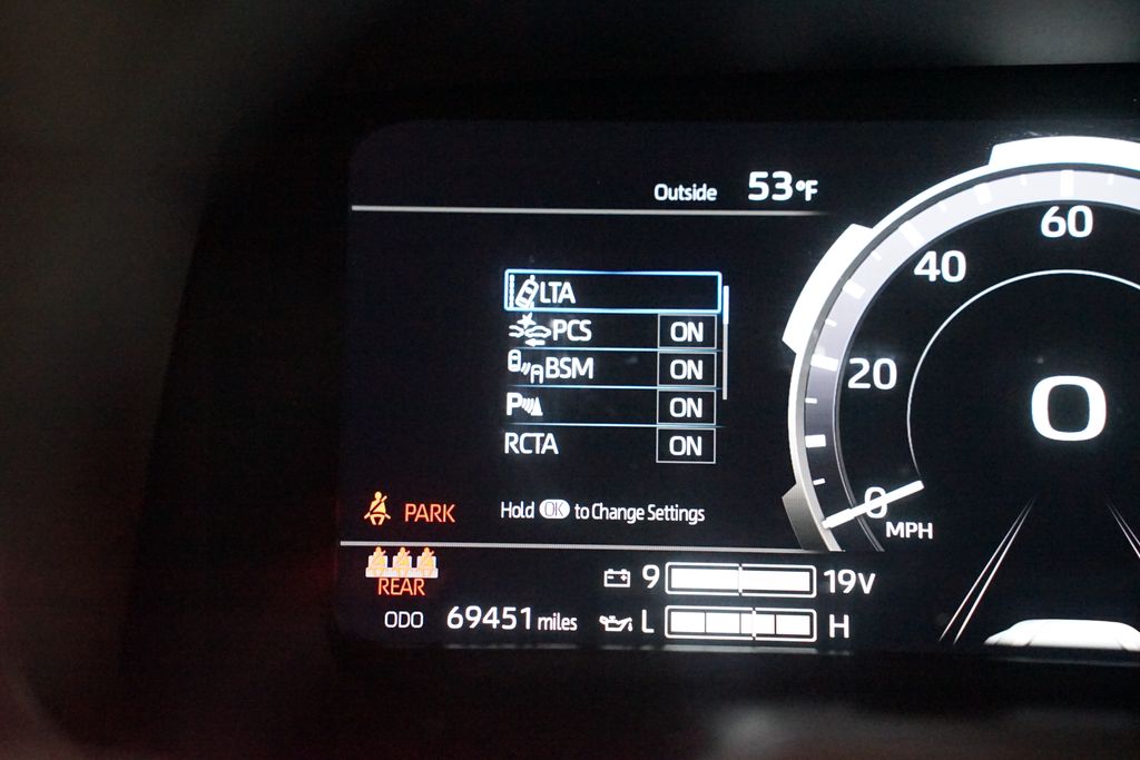 Thumbnail: 2023 Toyota Tundra - 17