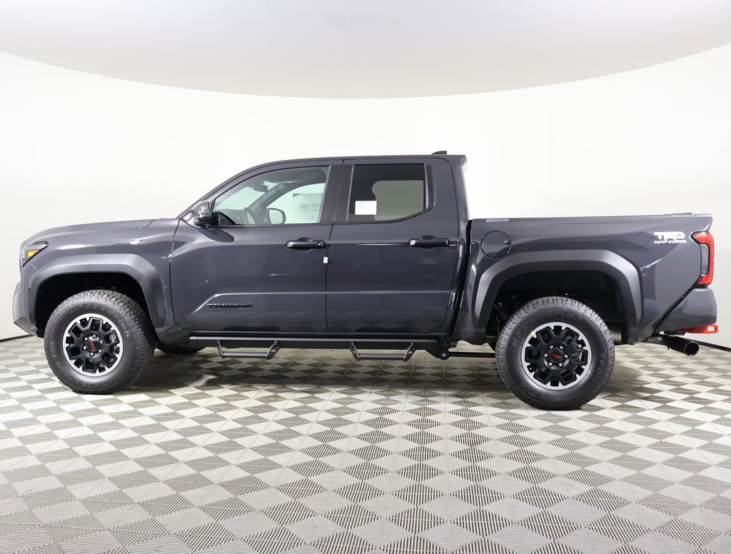 2025 Toyota Tacoma TRD Off-Road Double Cab photo 3