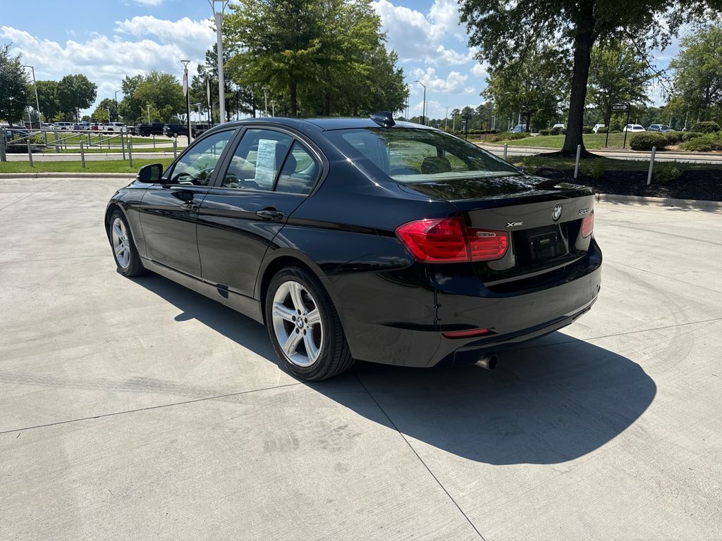 Used 2015 Black BMW 320i xDrive image 5