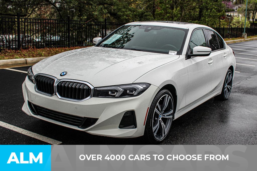 Used 2023 White BMW 330i xDrive image 3