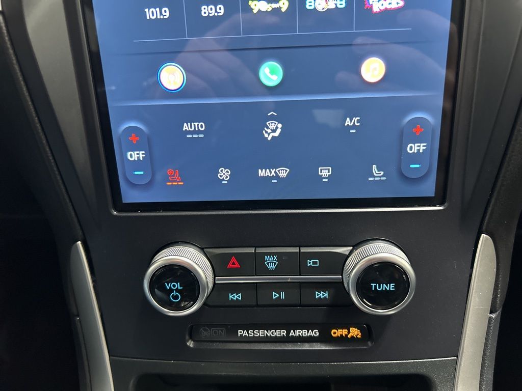 used 2024 Ford Edge car, priced at $28,637
