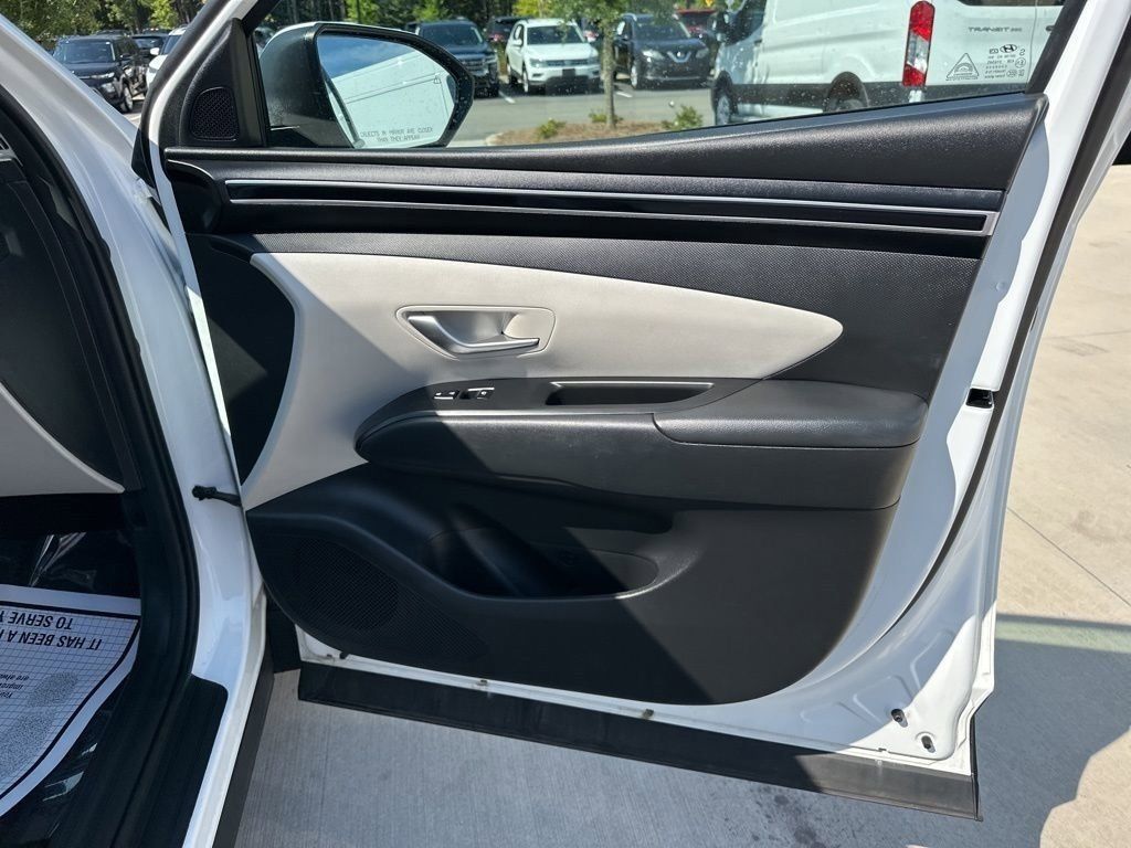 2024 White Pearl Hyundai Tucson SEL FWD SUV