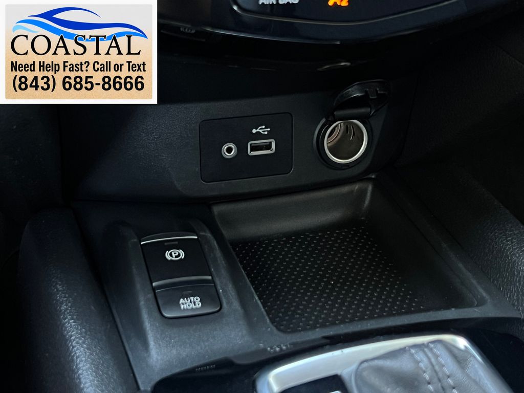 2020 Nissan Rogue SV Silver at Walterboro Ford