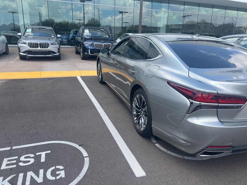Thumbnail: 2018 Lexus LS - 3