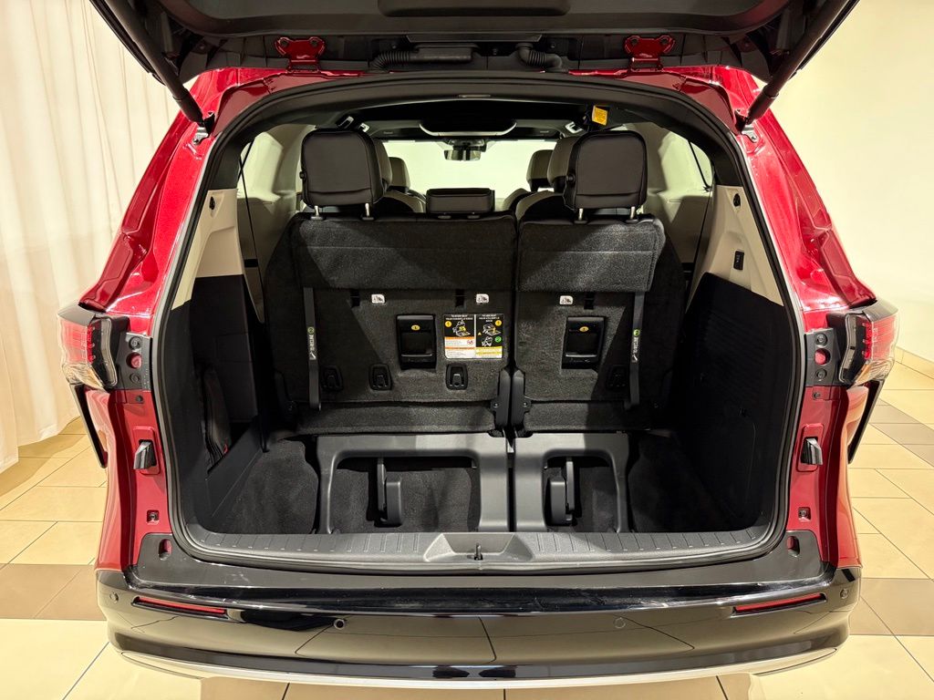 Thumbnail: 2026 Toyota Sienna - 12