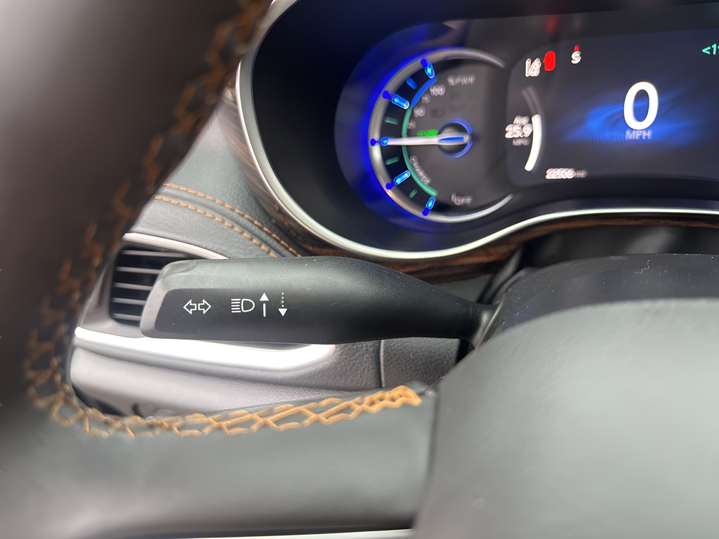 Used Car 2023 Chrysler Pacifica Hybrid  Pinnacle For Sale Under $40,000 In Austin, Texas