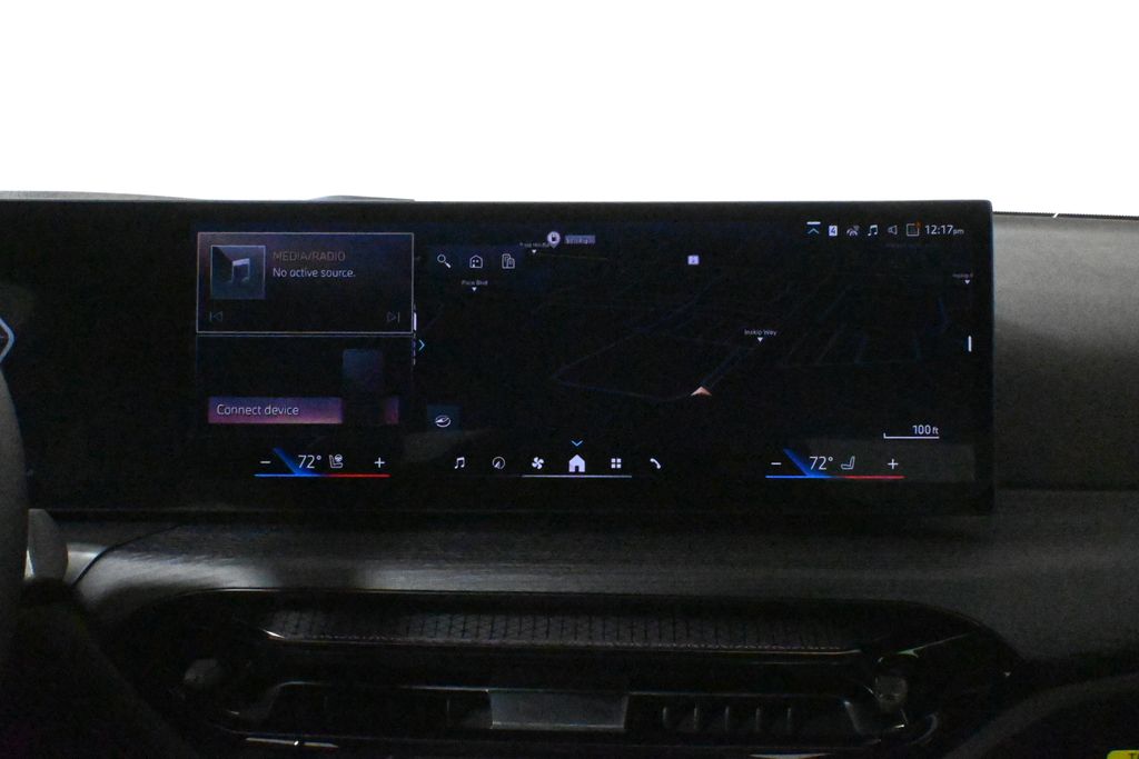 Thumbnail: 2025 BMW 2 Series - 21