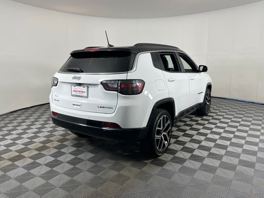 Thumbnail: 2025 Jeep Compass - 19
