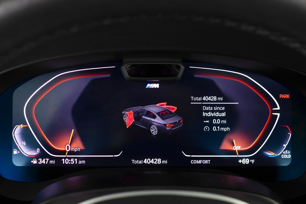 Thumbnail: 2022 BMW 5 Series - 31