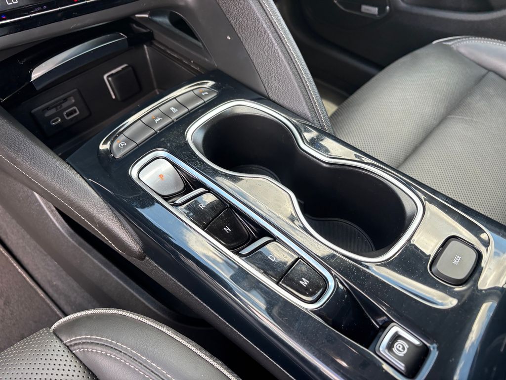 Used Car 2022 Buick Envision  Essence For Sale Under $30,000 In Austin, Texas