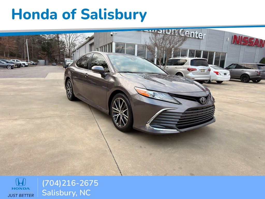 2022 Toyota Camry XLE FWD