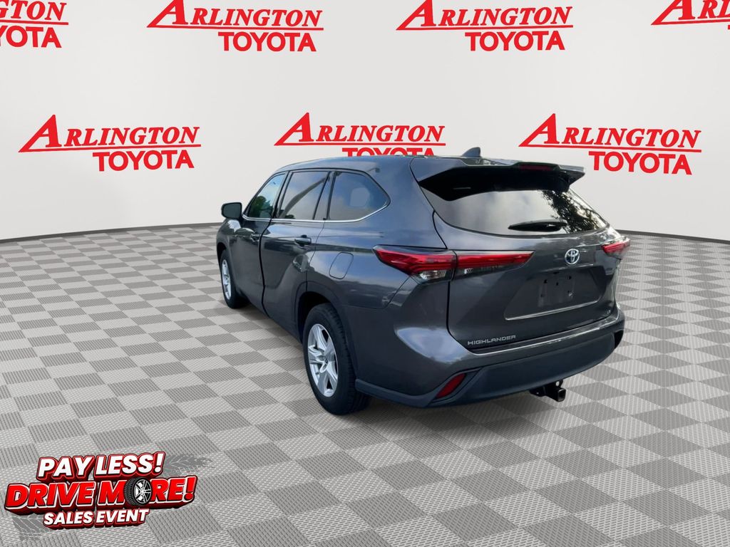 Used 2022 Toyota Highlander Hybrid SUV