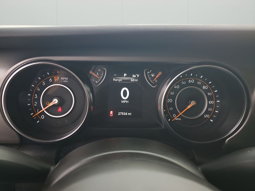 Used Car 2022 Jeep Gladiator  Sport For Sale Under $35,000 In Austin, Texas