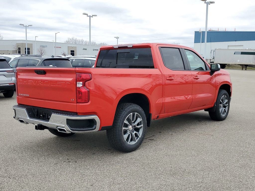 2024 Chevrolet Silverado 1500 LT 4