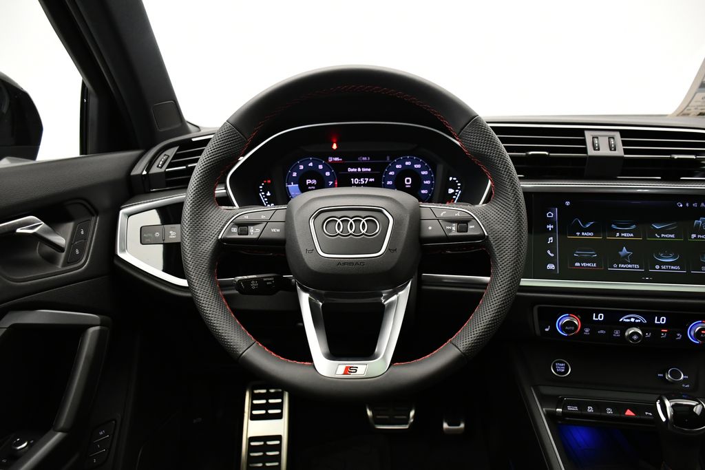 Thumbnail: 2025 Audi Q3 - 23