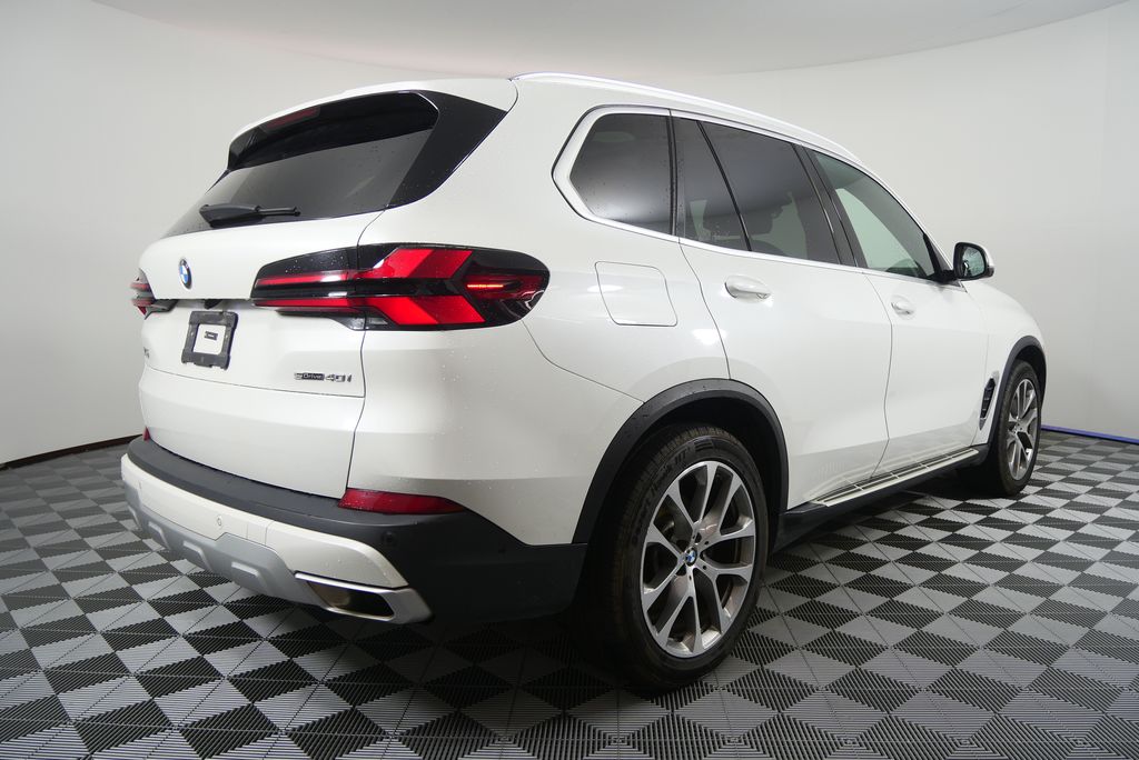 Thumbnail: 2024 BMW X5 - 3