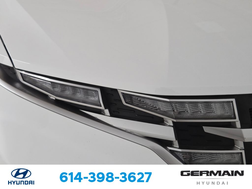 Used 2022 White Hyundai SEL image 18