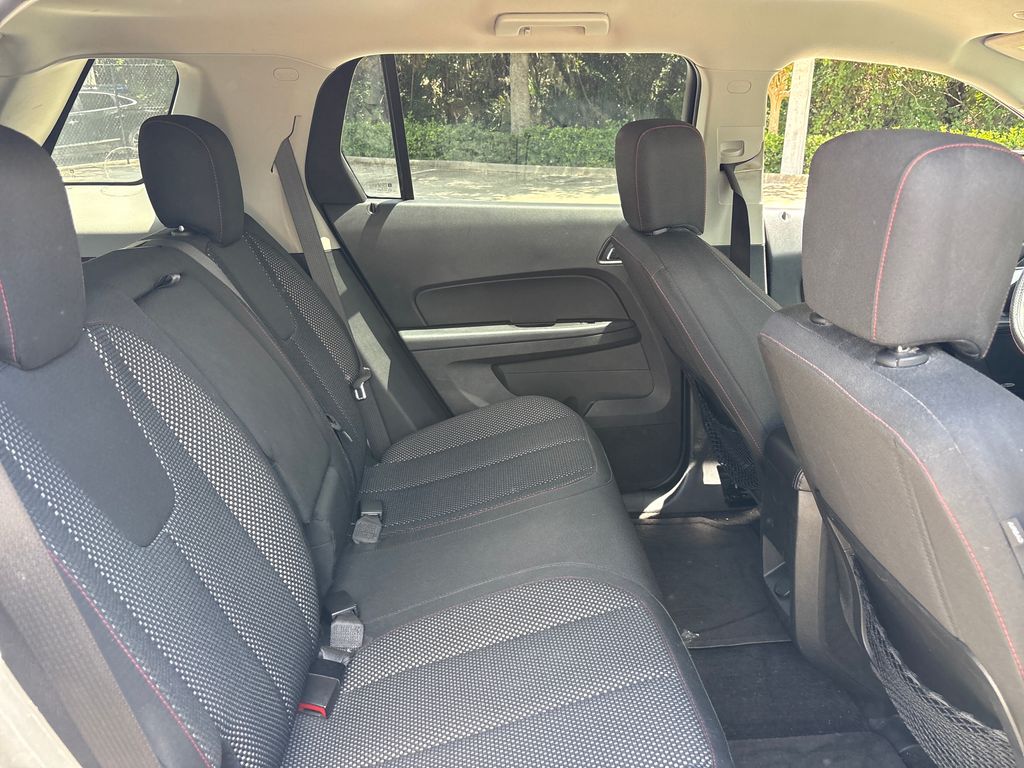 Used 2016 White GMC SLE-2 image 27