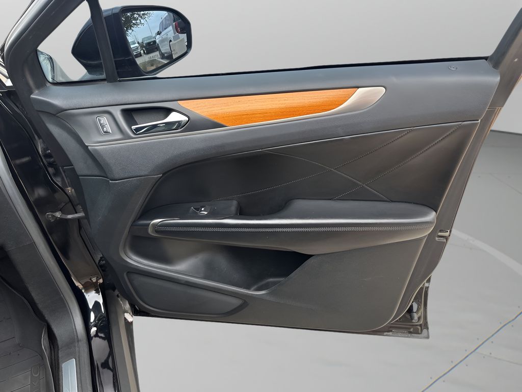 Used Car 2017 Lincoln Mkc  Reserve For Sale Under $15,000 In Austin, Texas