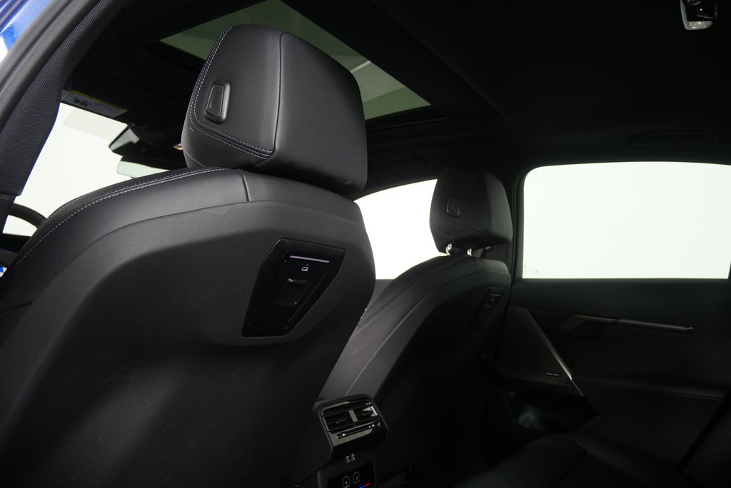 Thumbnail: 2026 BMW 5 Series - 15