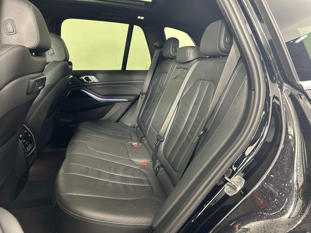 Thumbnail: 2019 BMW X5 - 19