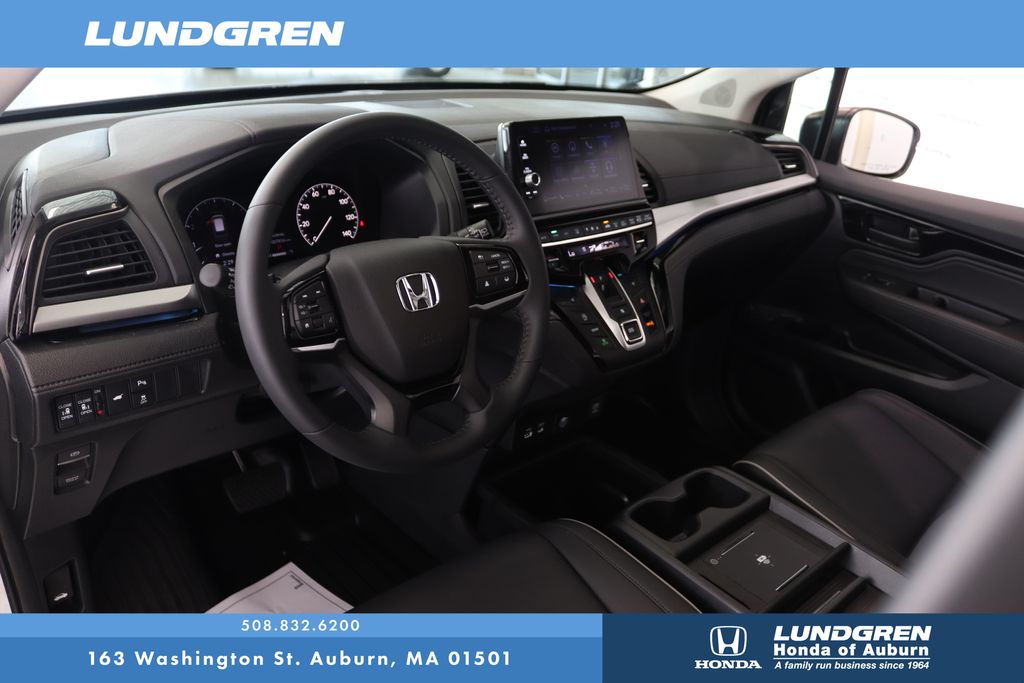 Used 2025 Honda Odyssey Van