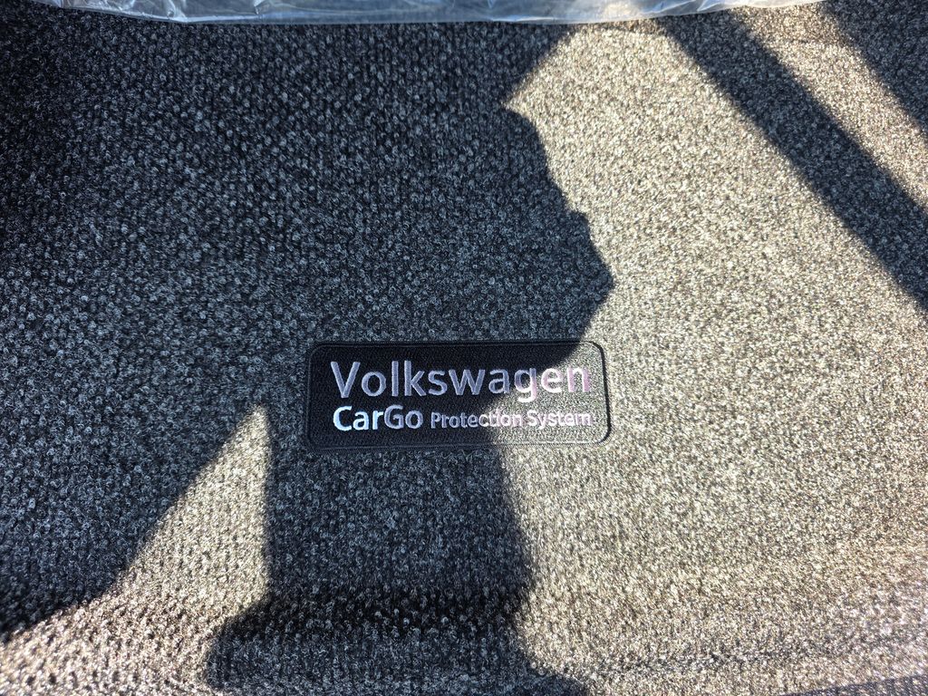 2026 Volkswagen Atlas Cross Sport 2.0T SE w/Technology White/off-white at Sutliff Volkswagen