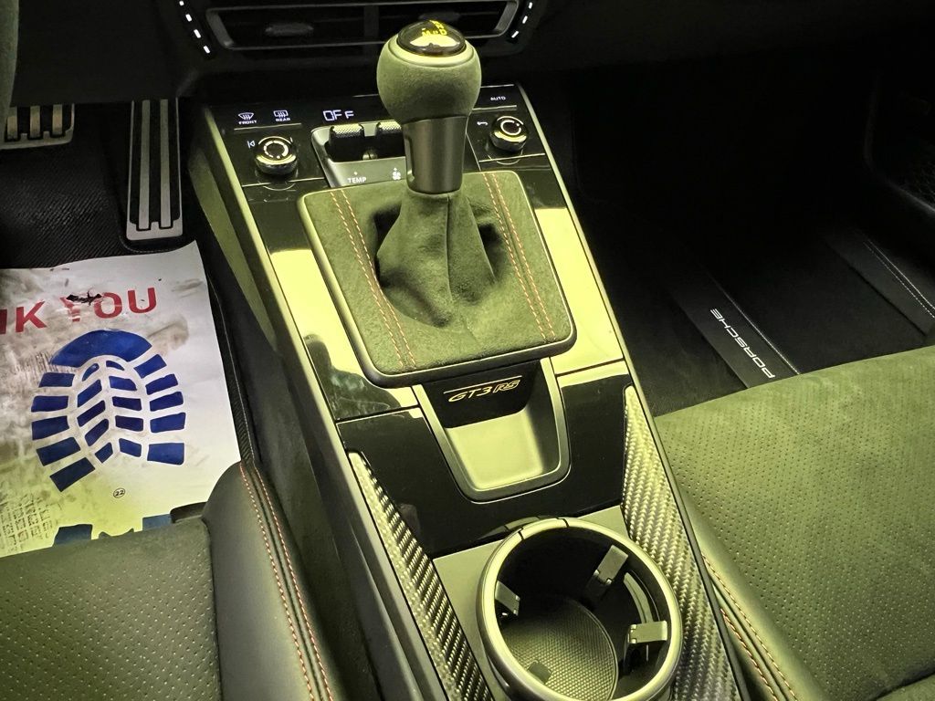 Thumbnail: 2024 Porsche 911 - 11