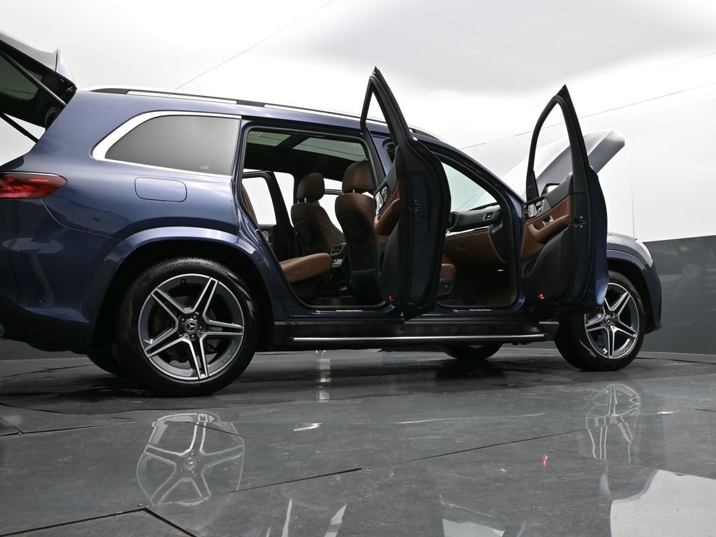 2025 Mercedes-Benz GLS 450 4MATIC