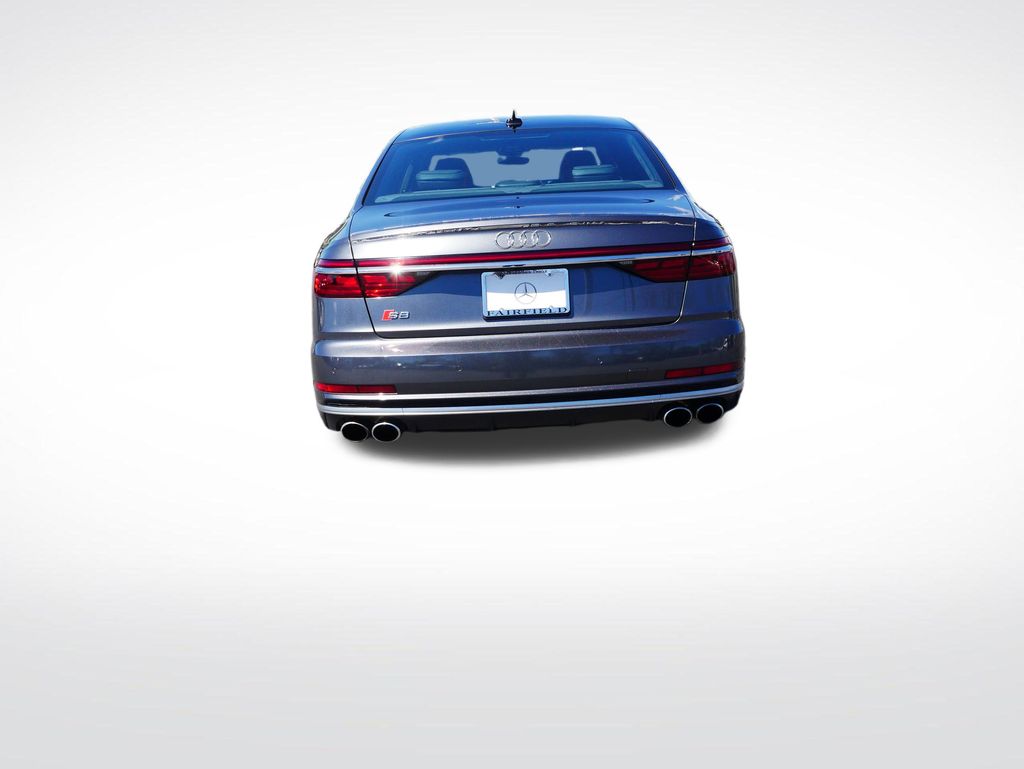 Thumbnail: 2020 Audi S8 - 4