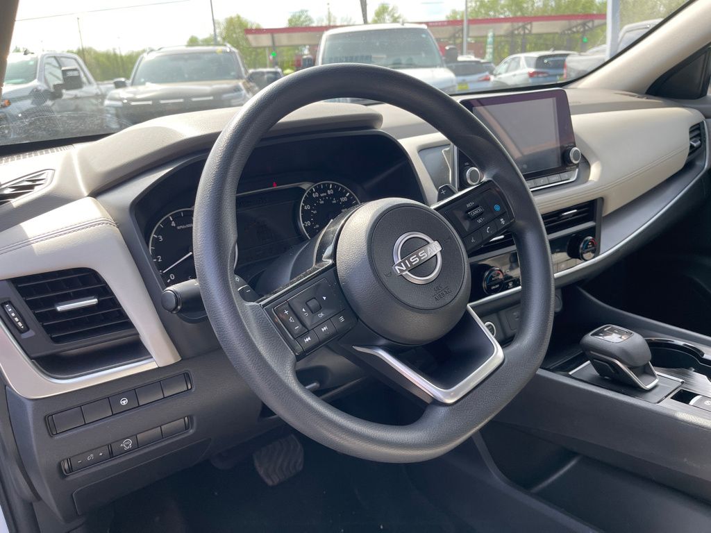 used 2023 Nissan Rogue car