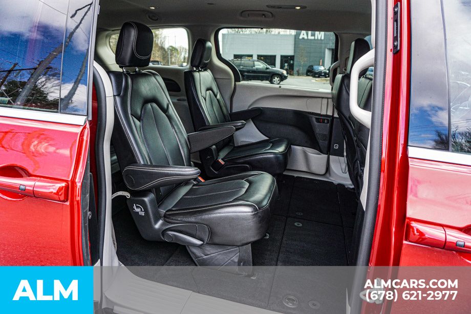 Used 2024 Red Chrysler Touring L image 24