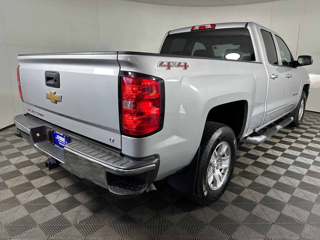 2017 Chevrolet Silverado 1500 LT - Image 5