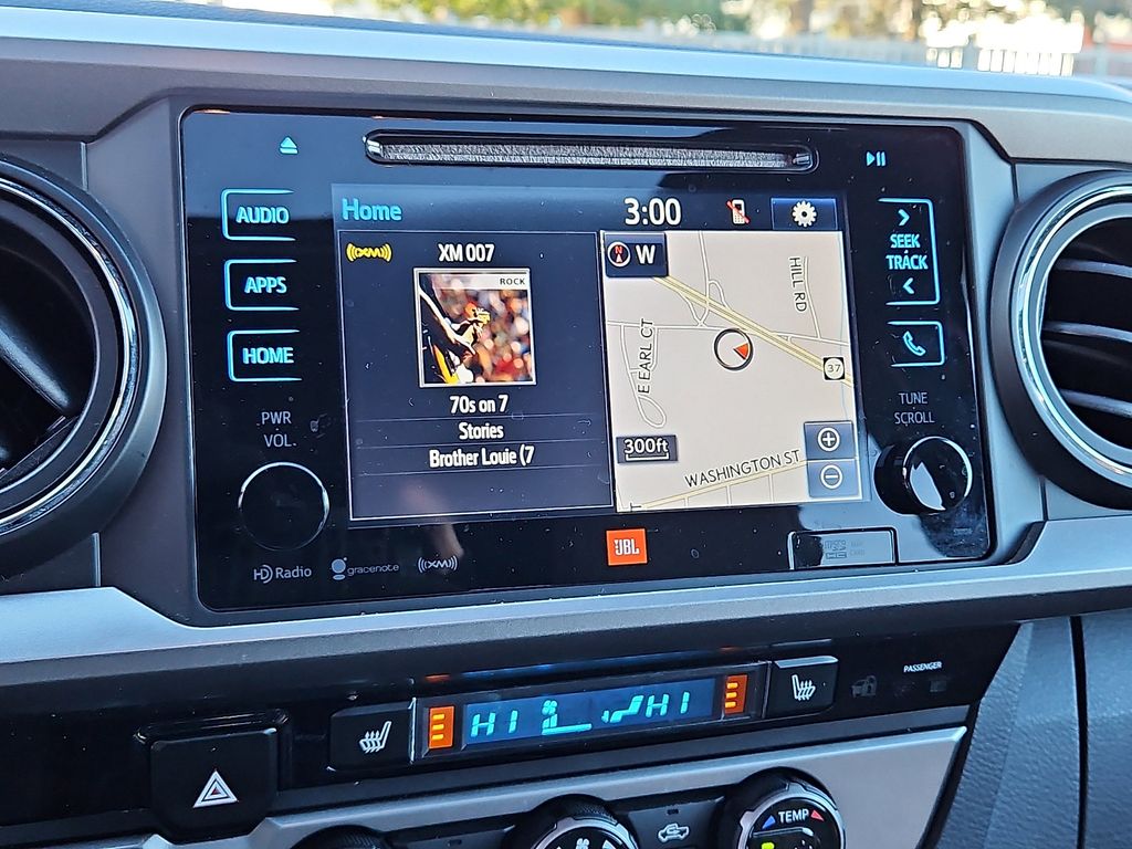 Thumbnail: 2017 Toyota Tacoma - 22