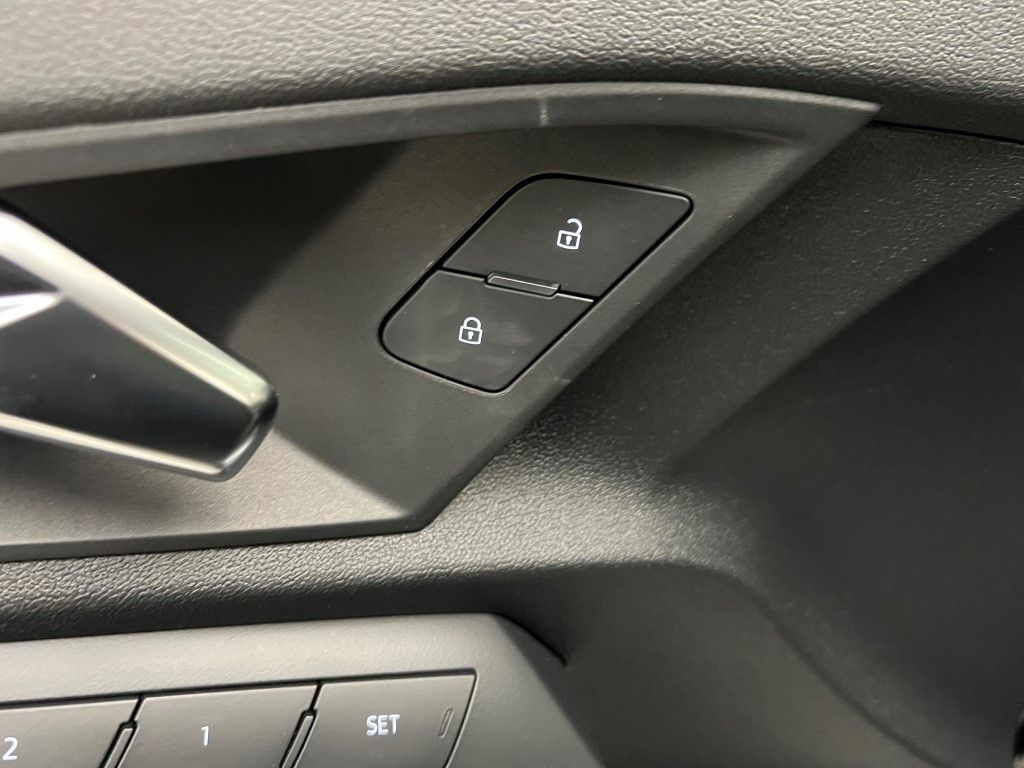 Thumbnail: 2022 Audi RS 3 - 27