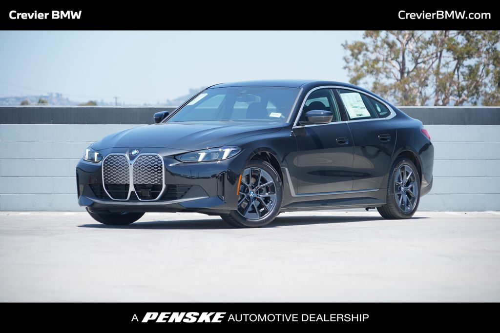 Thumbnail: 2026 BMW i4 - 1