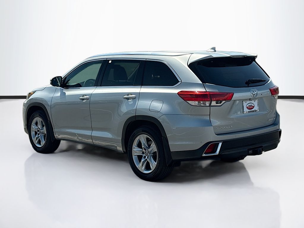Thumbnail: 2017 Toyota Highlander - 7