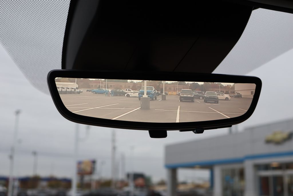 Thumbnail: 2023 Chevrolet Suburban - 26