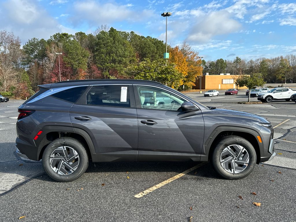 2025 Hyundai Tucson Hybrid Blue photo 2
