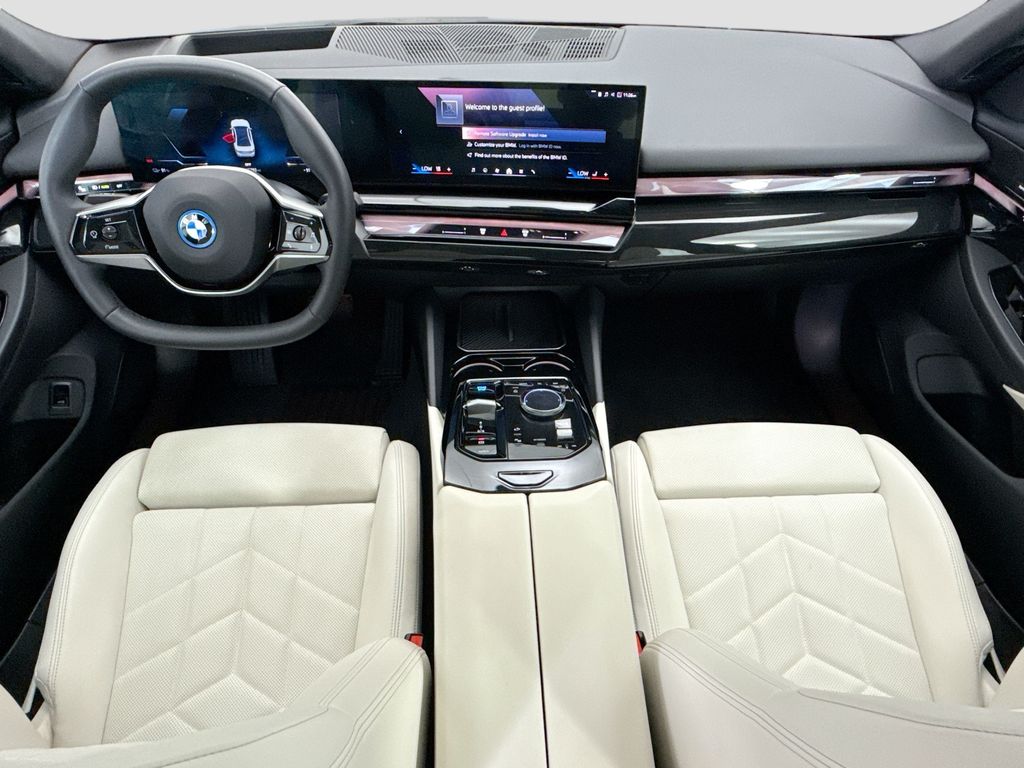 Thumbnail: 2026 BMW i5 - 13