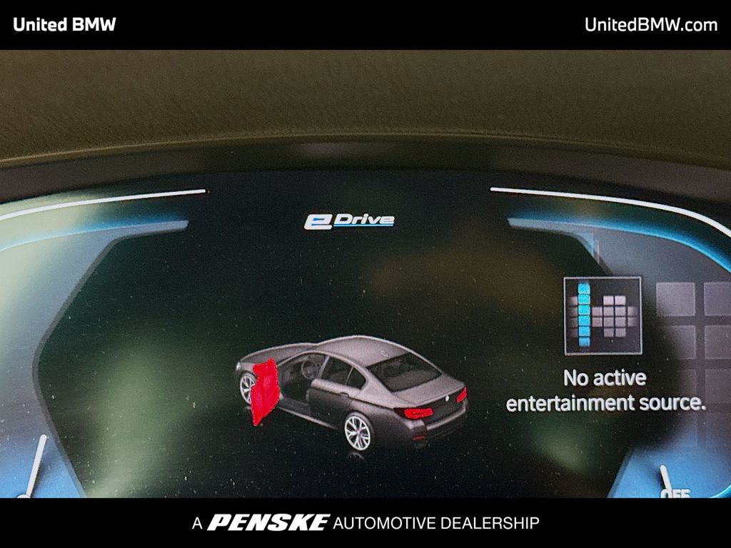 Thumbnail: 2022 BMW 5 Series - 7