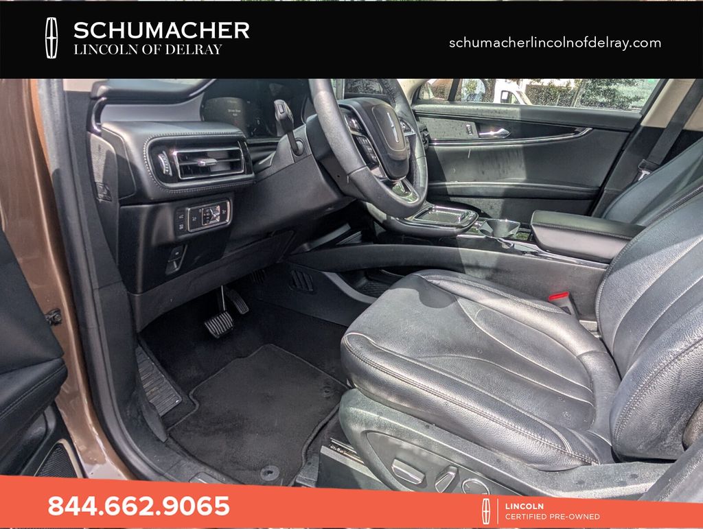 used 2022 Lincoln Nautilus car, priced at $24,398