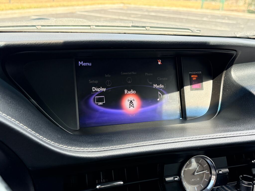 Thumbnail: 2018 Lexus ES - 6