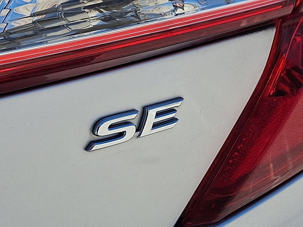 Thumbnail: 2013 Toyota Camry - 30