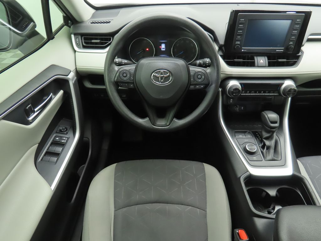 Thumbnail: 2020 Toyota RAV4 - 10