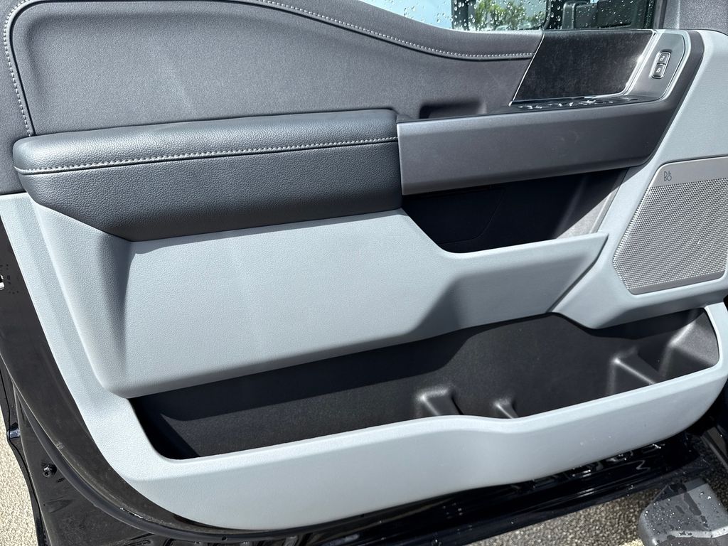 2026 Ford F-250 Super Duty XLT - Photo 18