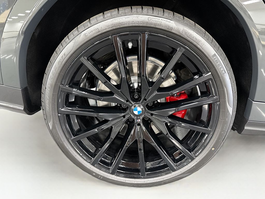 Thumbnail: 2026 BMW X6 - 32