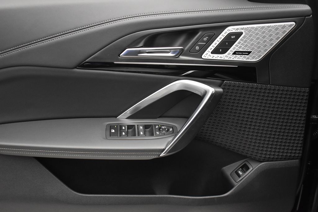 Thumbnail: 2024 BMW X1 - 11