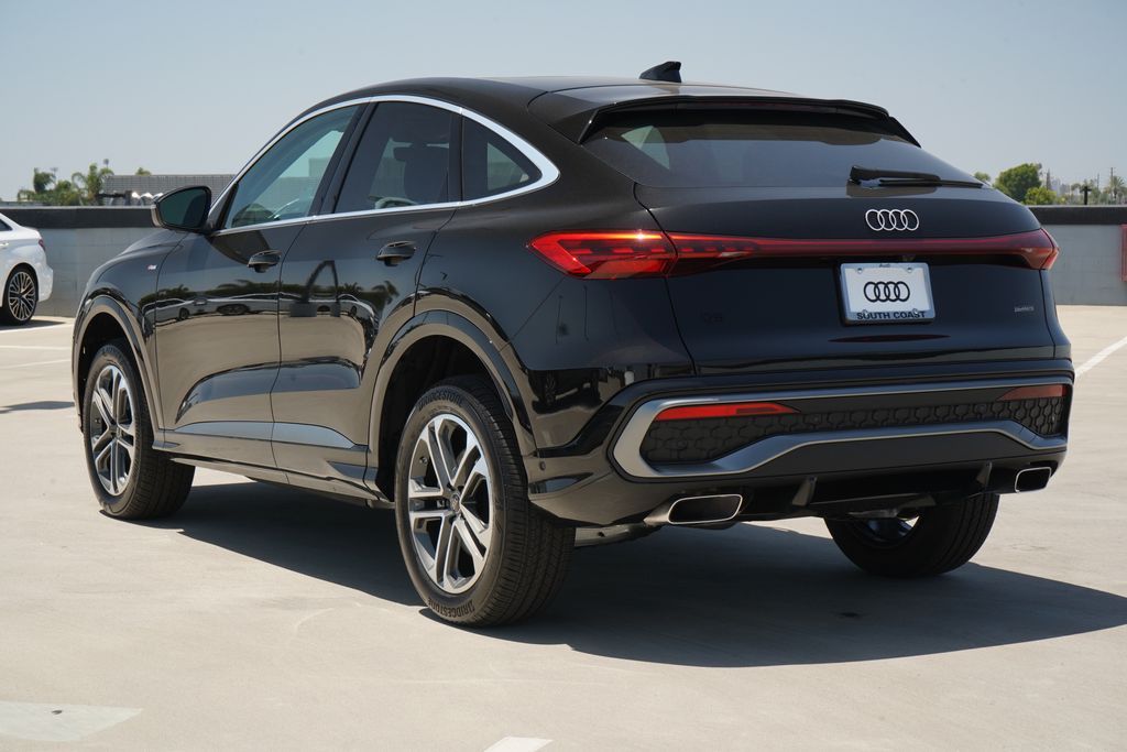 Thumbnail: 2026 Audi Q5 - 3