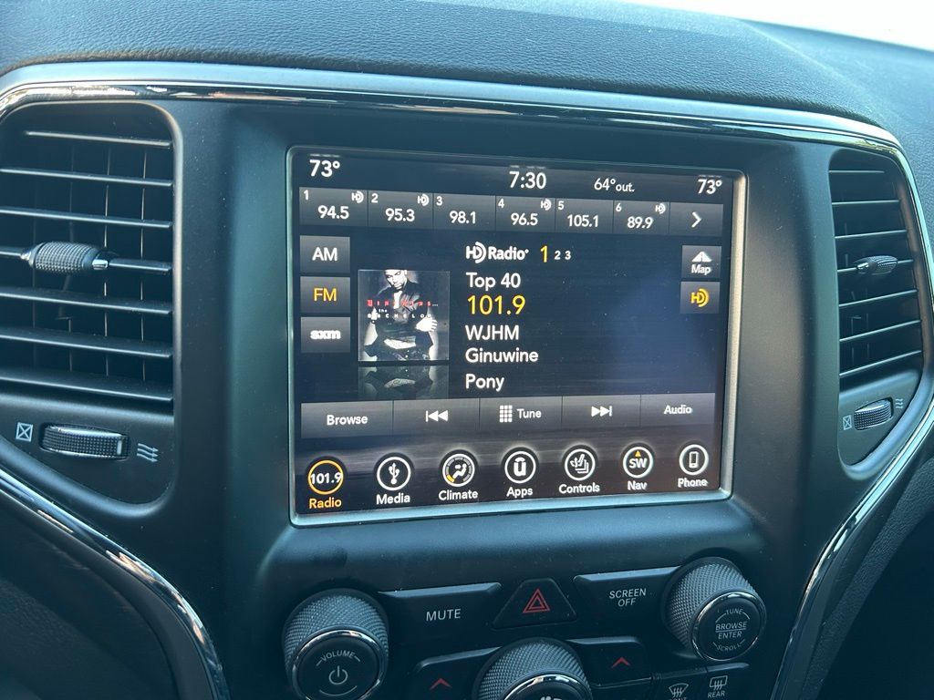 Thumbnail: 2018 Jeep Grand Cherokee - 23